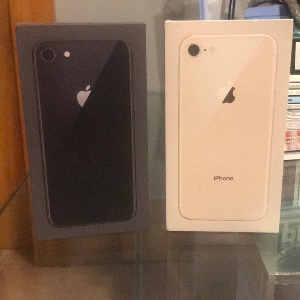 Iphone Empty Boxes - image 1